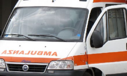 Tragedia a Grumo Nevano. Un uomo è morto carbonizzato all’interno di un’auto che è esplosa