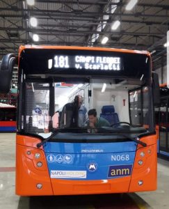 nuovi autobus a Napoli