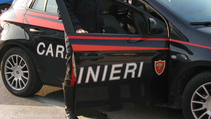 Casandrino. 32enne arrestato dai carabinieri, aggredì con bastoni alcuni nigeriani