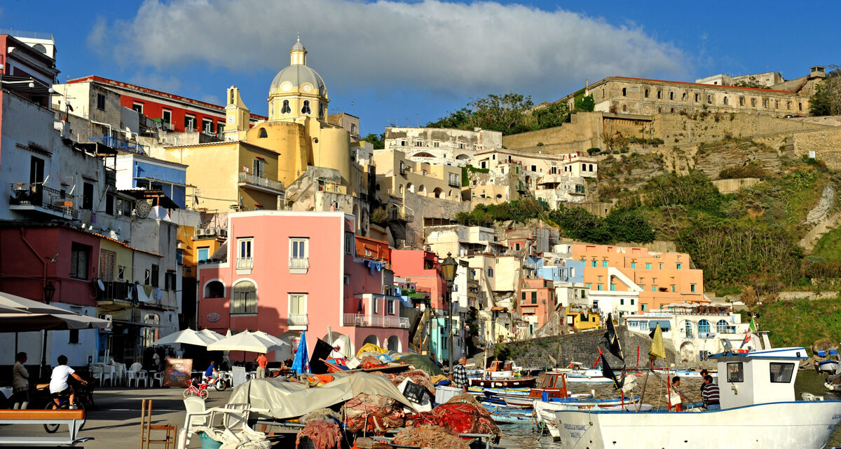 Un paradiso senza plastica: Procida si candida a essere la prima isola plastic bags free d’Italia