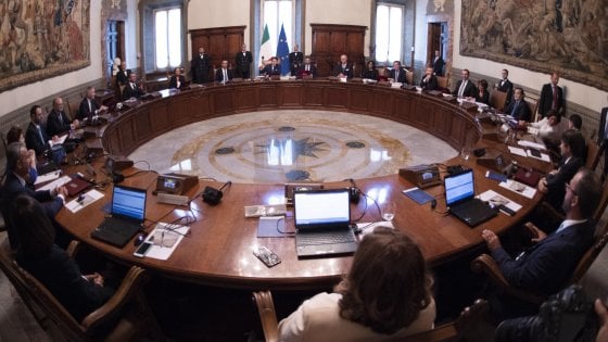 Consiglio dei Ministri. Approvati aiuti per oltre 2 miliardi: via al decreto ristori Ter