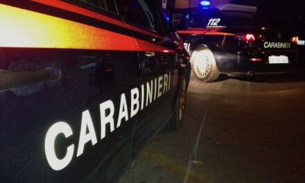 Controlli anti Covid dei carabinieri a Torre Annunziata: disposta la sospensione temporanea di un bar