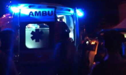 Tragedia sfiorata a Sarno: canna fumaria colpisce autobus