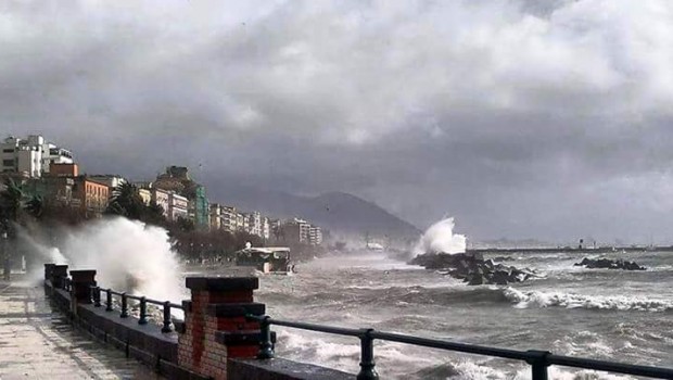 Campania, bye bye ‘Primavera’: è di nuovo allerta meteo