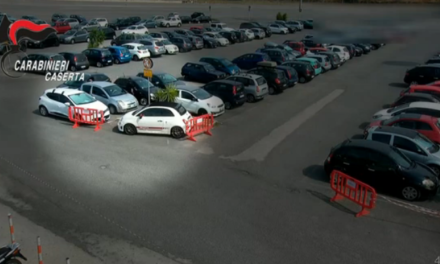 Rubavano le auto nei parcheggi dell’Ikea di Casoria e del “Centro Campania” di Marcianise: quattro uomini arrestati