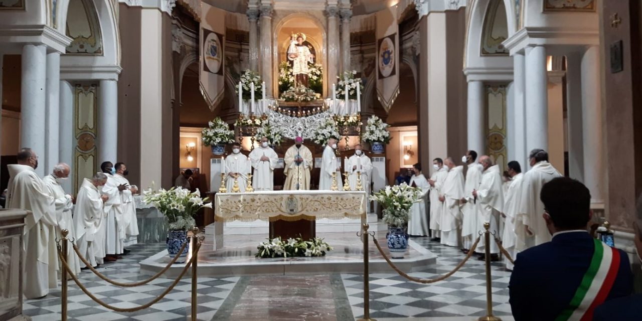 Afragola. L’Arcivescovo Domenico Battaglia alla festa di Sant’Antonio: “Essere devoti di Sant’Antonio significa fare di Cristo il senso della nostra vita”