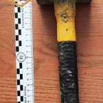 Ischia: due uomini e una donna aggrediscono a colpi di martello un operaio in un cantiere