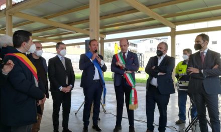 A Striano si è svolta la cerimonia di posa della prima pietra del nuovo centro polifunzionale