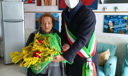 Giornata della donna. Il sindaco di Cardito incontra le nonnine del territorio