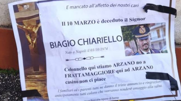 Arzano. Minacce di morte attraverso manifesti funebri al comandante della Polizia Municipale Chiariello