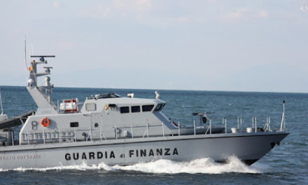 Controlli in mare dei carabinieri nelle acque di Ischia e Procida: 31 le sanzioni amministrative