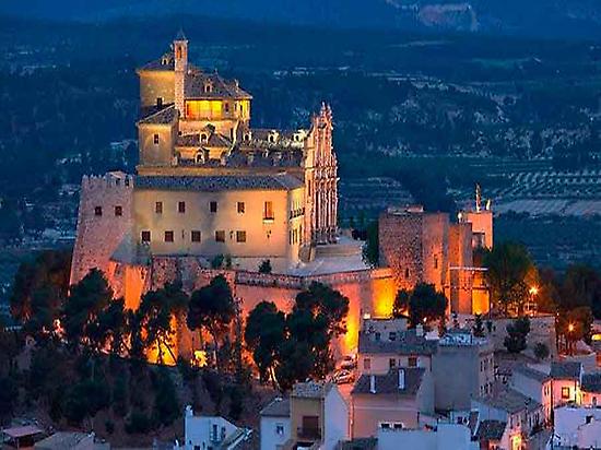 L’Ufficio del Turismo Spagnolo si rinnova nel segno della Croce di Caravaca de la Cruz