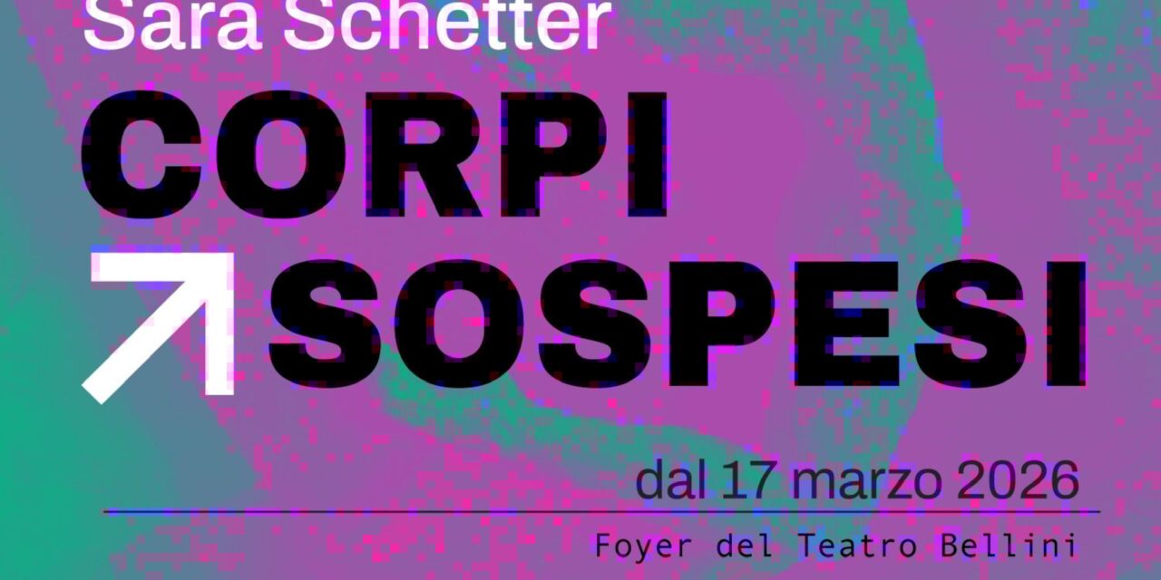 “Corpi Sospesi”: le sculture di Sara Schetter tra introspezione e materia al Teatro Bellini